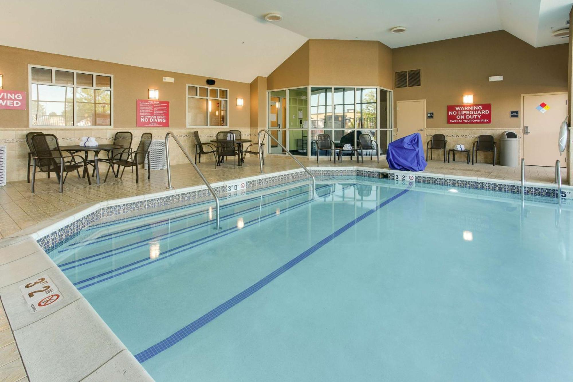 Drury Inn & Suites West Des Moines Eksteriør billede